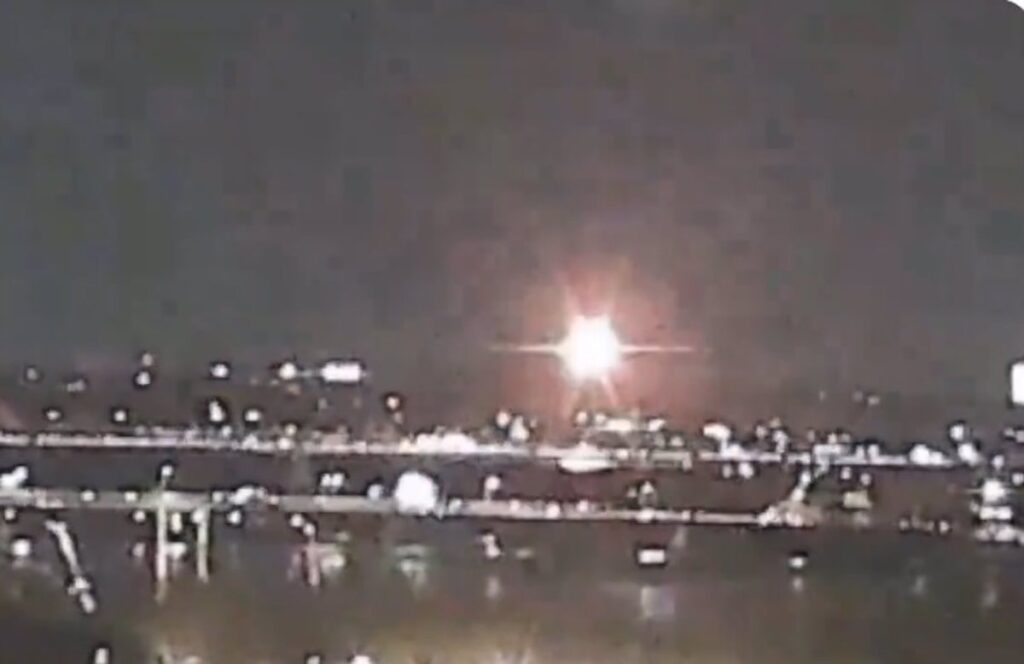 Accidente Aéreo en Washington: Fotos del Choque entre un Avión y un Helicóptero en el Río Potomac