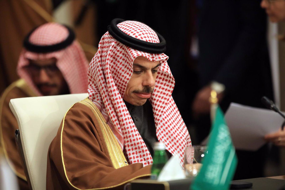 Arabia Saudí Concluye Reunión Internacional sobre Siria Exigiendo el Levantamiento de Sanciones