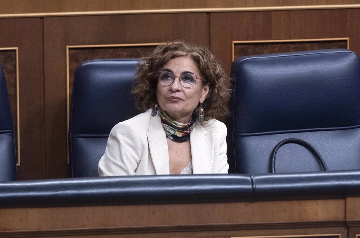 El Gobierno planea convocar el CPFF el 26 de febrero, un mes después de lo prometido a las CCAA