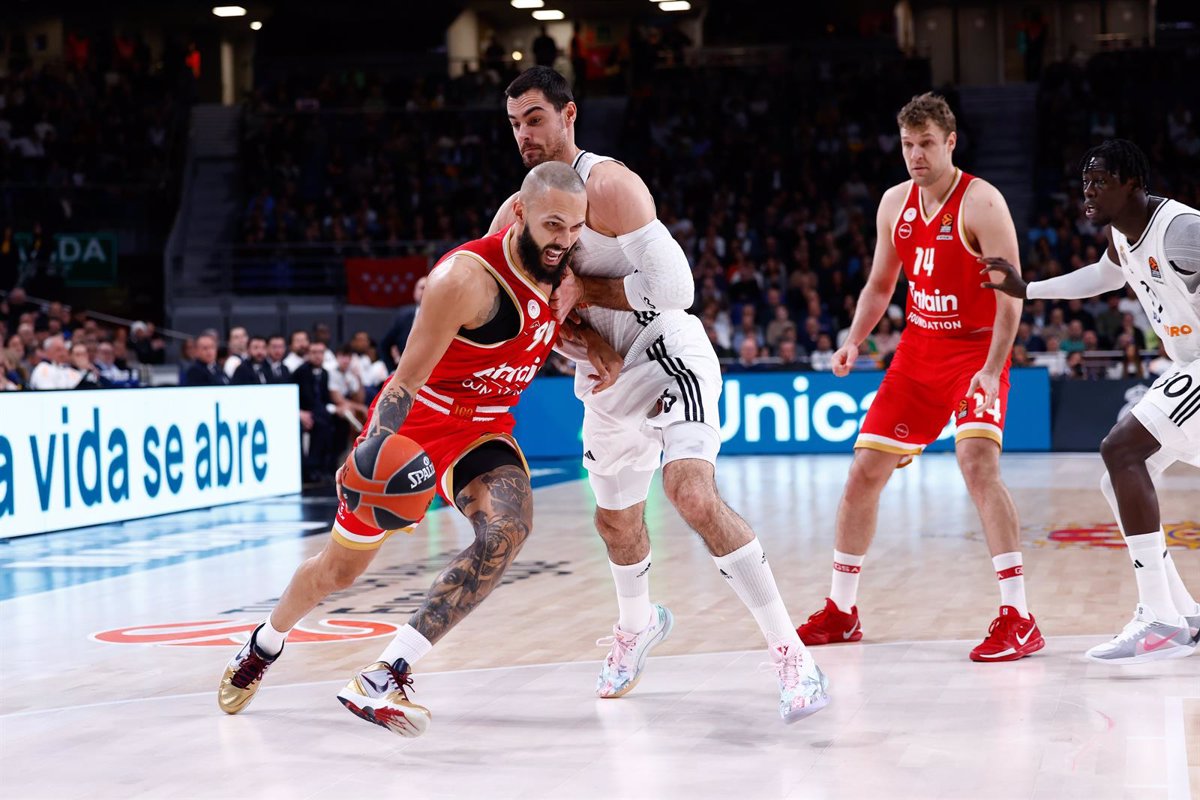 El Olympiacos sorprende al Real Madrid en casa con su potente juego de triples