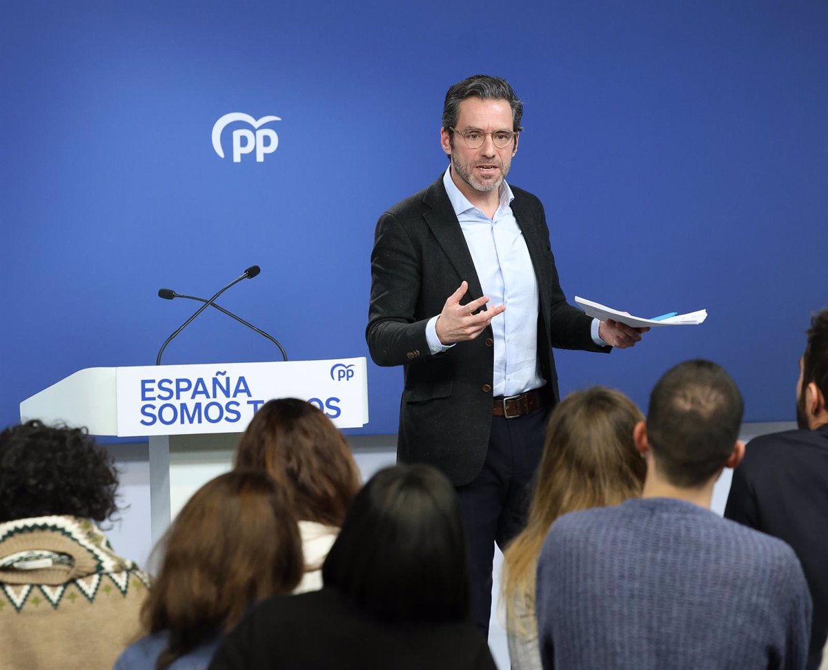 El PP se prepara para combatir la ley del PSOE que limita la acusación: posibles movilizaciones en las calles