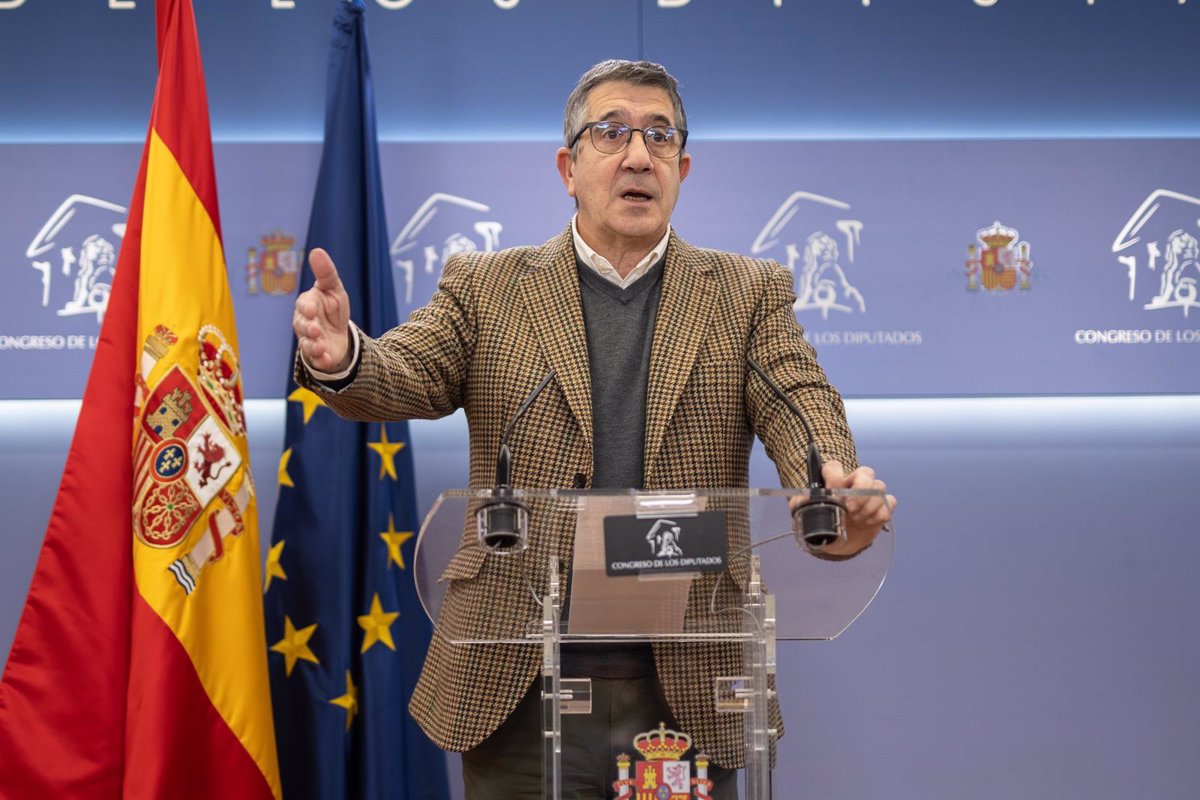 El PSOE Presenta Proyecto de Ley para Restringir la Acusación Popular y Eliminar el Delito de Ofensas Religiosas