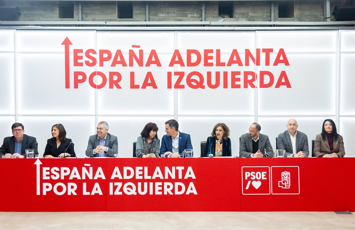 El PSOE exige aclaraciones a Feijóo sobre el caso 'La Perla' en Castilla y León y denuncia la 'montaña de corrupción' del PP