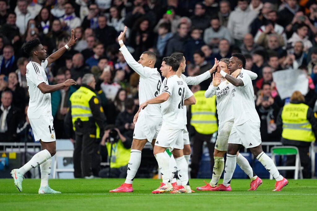 El Real Madrid evita un desastre en la prórroga de la copa.