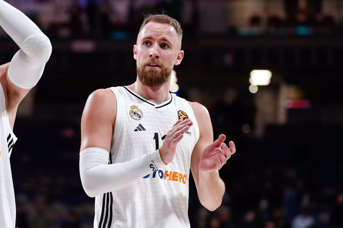El Real Madrid se lleva la Copa y dificulta las cosas para el Baskonia.