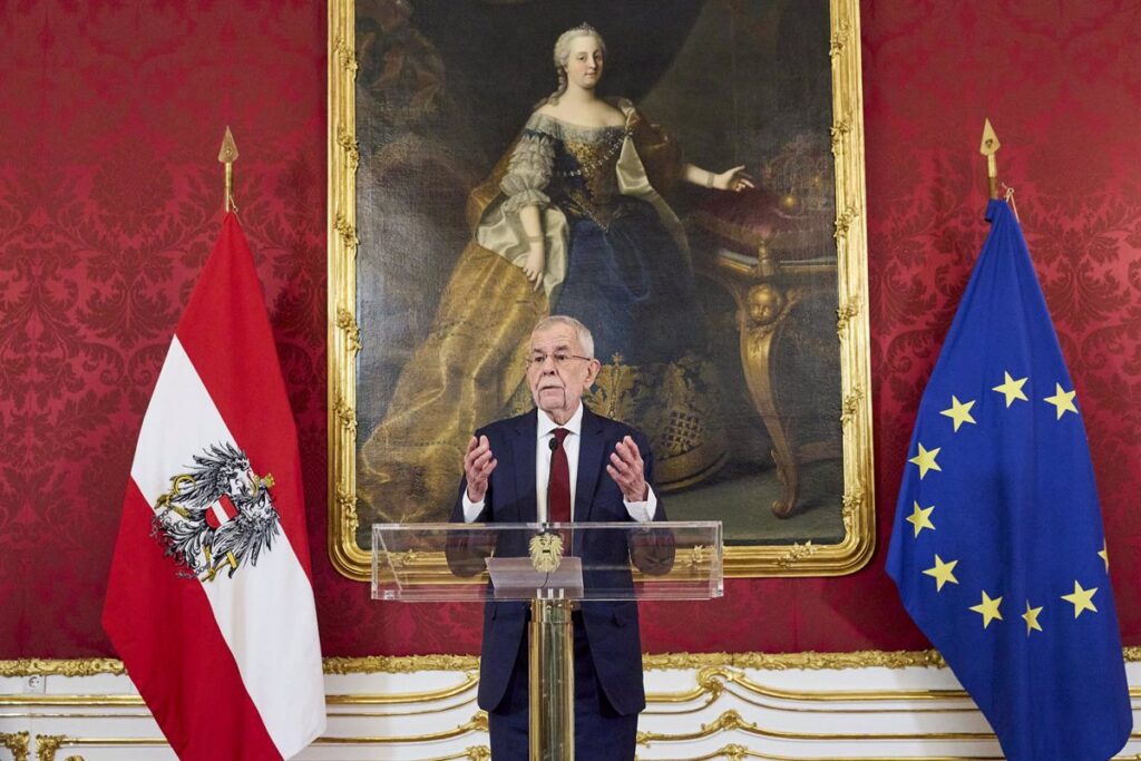 El presidente de Austria solicita a la ultraderecha la formación de un nuevo gobierno