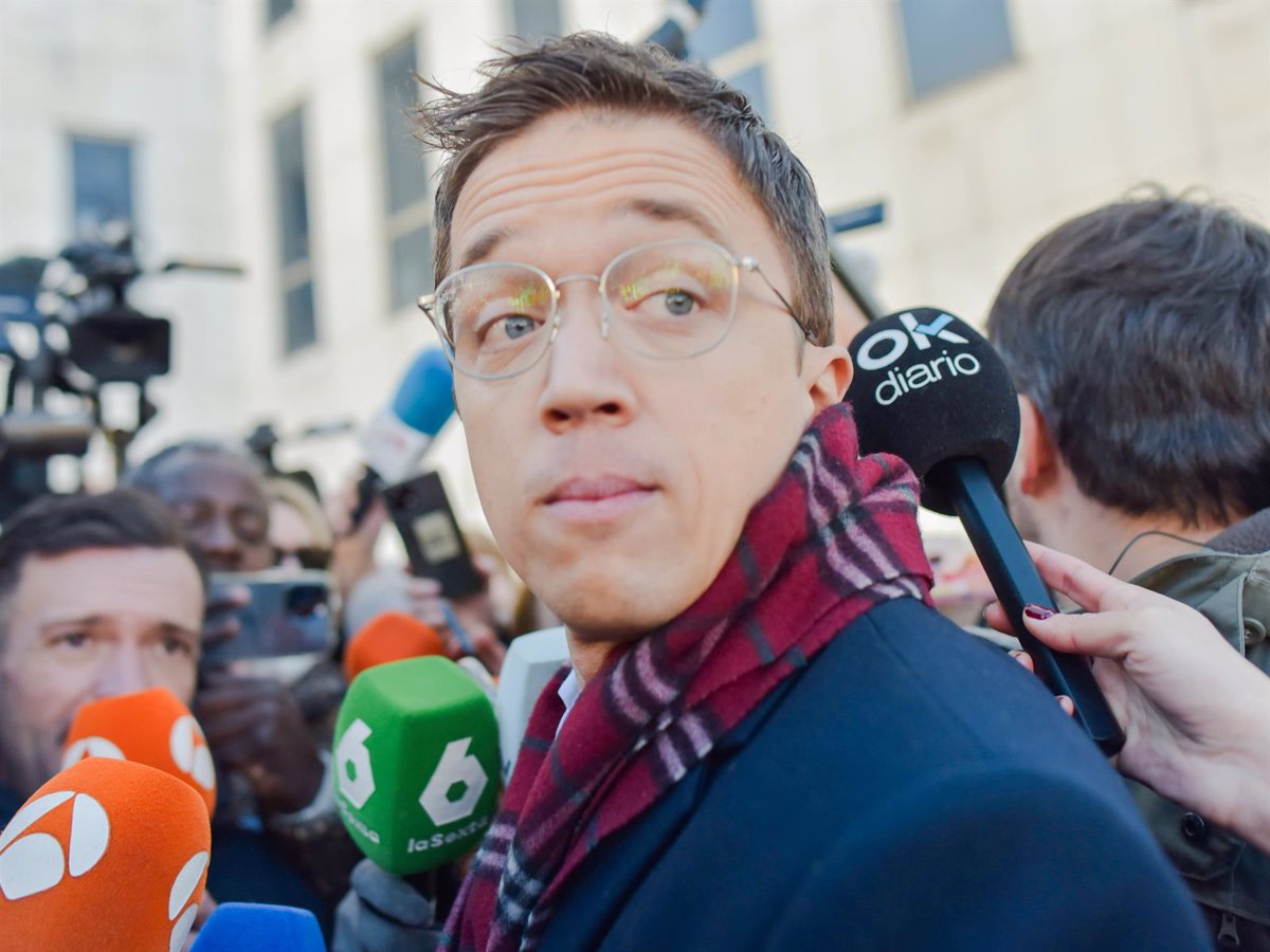 Errejón declara ante el juez sobre su relación consensuada con Elisa Mouliáa y niega que ella estuviera bajo los efectos del alcohol