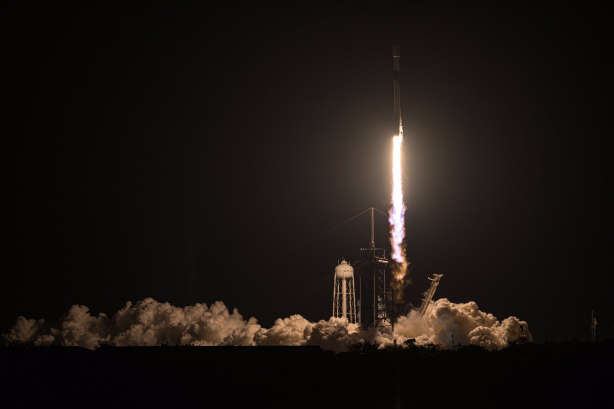 Éxito del Lanzamiento del Satélite Militar Español SpainSat I desde Florida