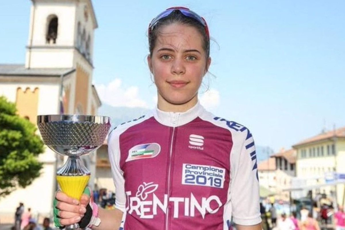 Fallece a los 19 años la ciclista italiana Sara Piffer tras ser atropellada durante su entrenamiento.