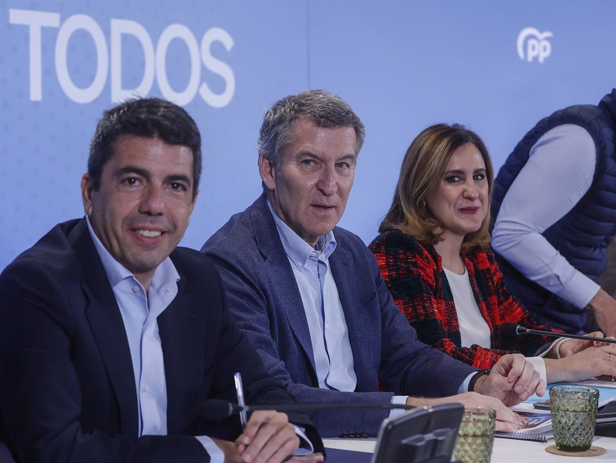 Feijóo Califica de "Valiente" a Mazón por Apostar por la Reconstrucción y Presentará un Plan de Ayudas en el Congreso