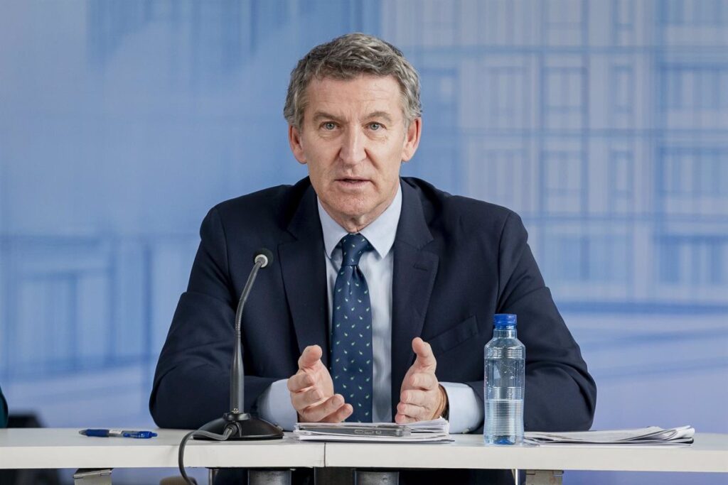 Feijóo a PSOE y Vox: 'No pueden dar lecciones al PP sobre el decreto ómnibus, votaremos en conciencia'