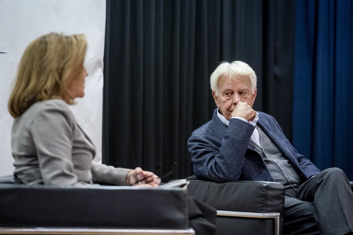 Felipe González critica la postura incoherente de la UE sobre Venezuela y denuncia al 'tirano' Maduro