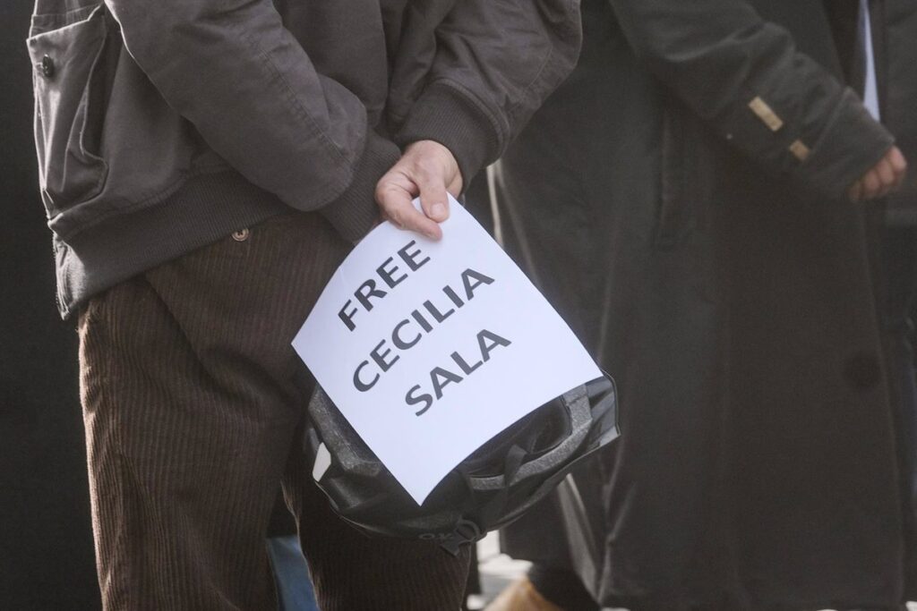 Irán Libera a la Periodista Italiana Cecilia Sala: Detalles y Repercusiones
