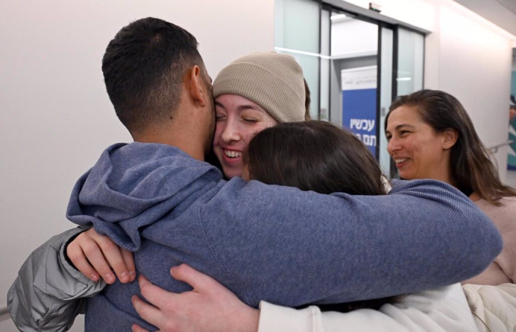 Israel Confirma la Recepción de la Lista de Rehenes que Hamás Liberará Este Jueves