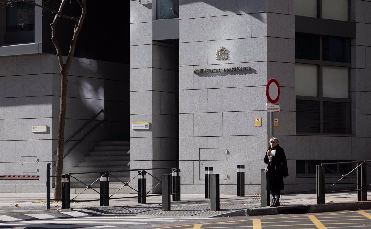 Juez Investiga Supuesta Investigación Prospectiva a Podemos: Exalto Cargo de la Policía Declara Esta Semana