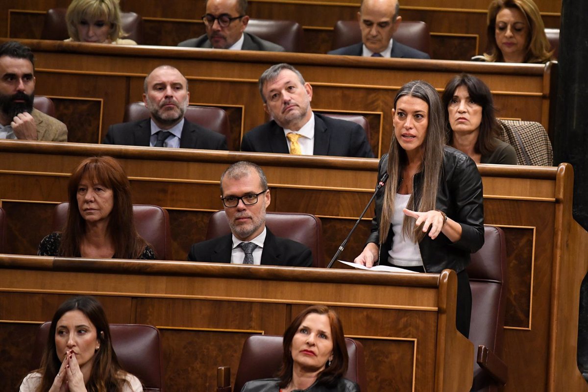 Junts Desmiente a Bolaños: Niega Negociación del Decreto Ómnibus con el Gobierno - 'Ni Una Coma'