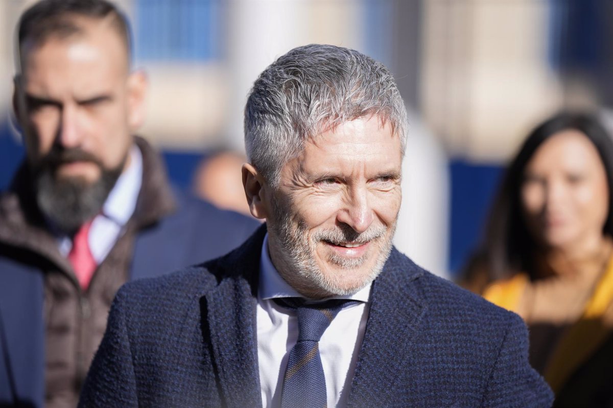 Marlaska Prohíbe a Aldama Usar la Medalla de Guardia Civil y Desmiente Asesoramiento al Fiscal General