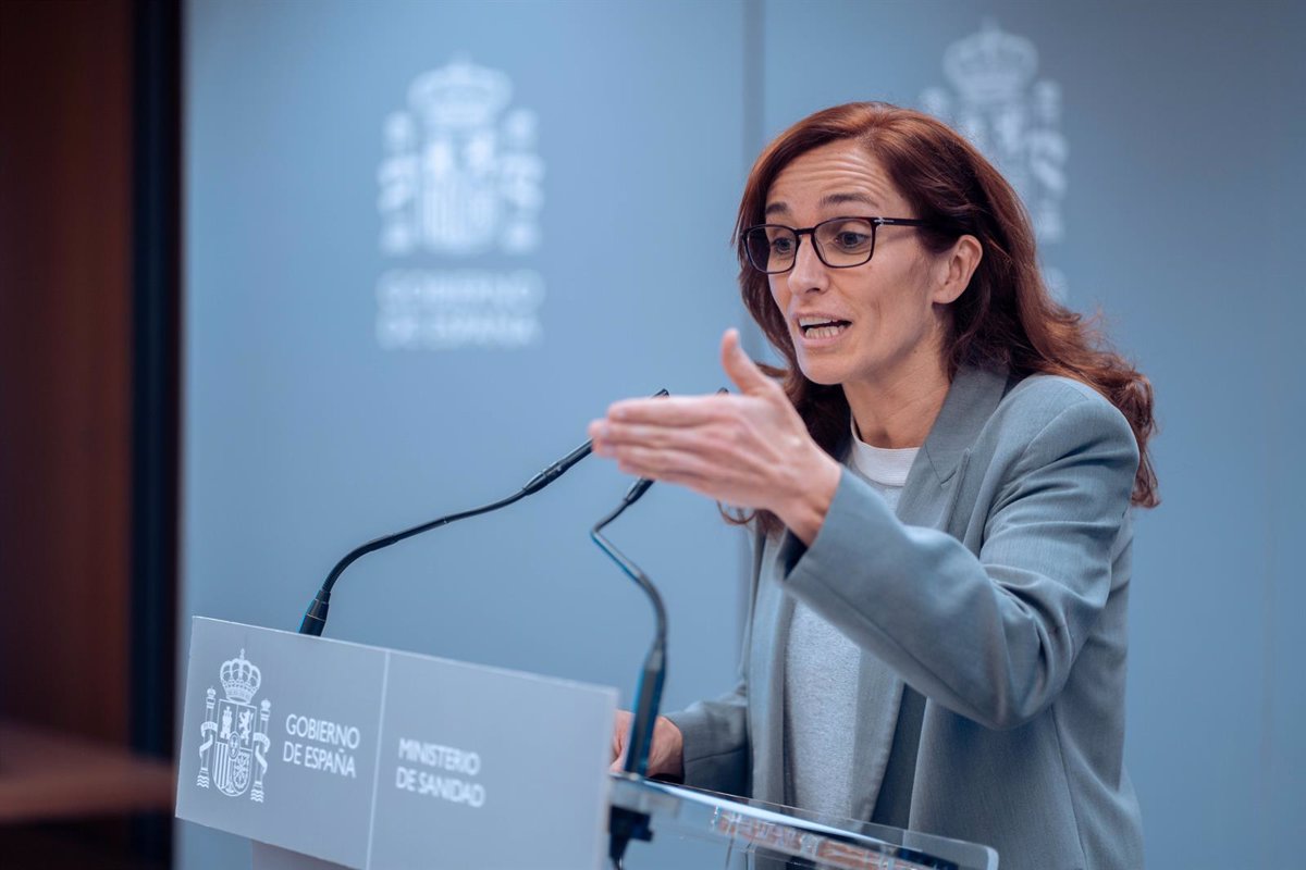 Mónica García denuncia "filtraciones selectivas" y "distorsiones" en las negociaciones del Estatuto Marco.