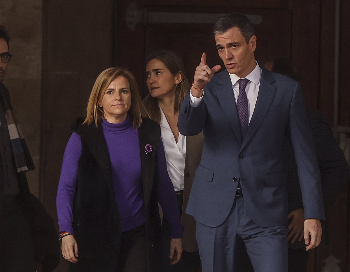 Sánchez denuncia a PP y Junts por causar 'dolor social' al rechazar la subida de pensiones y ayudas al transporte tras la DANA