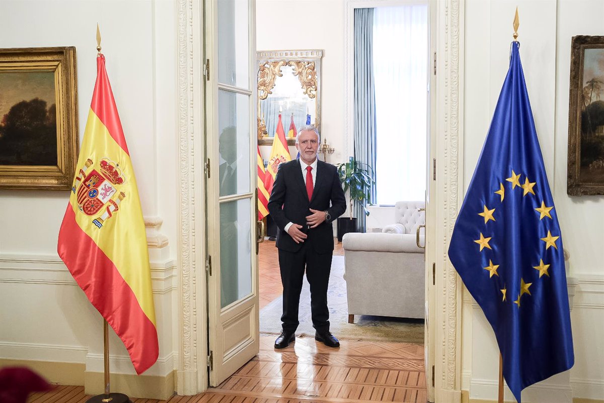 Torres reafirma que la cuestión de confianza es responsabilidad de Sánchez y destaca la necesidad de agotar la negociación