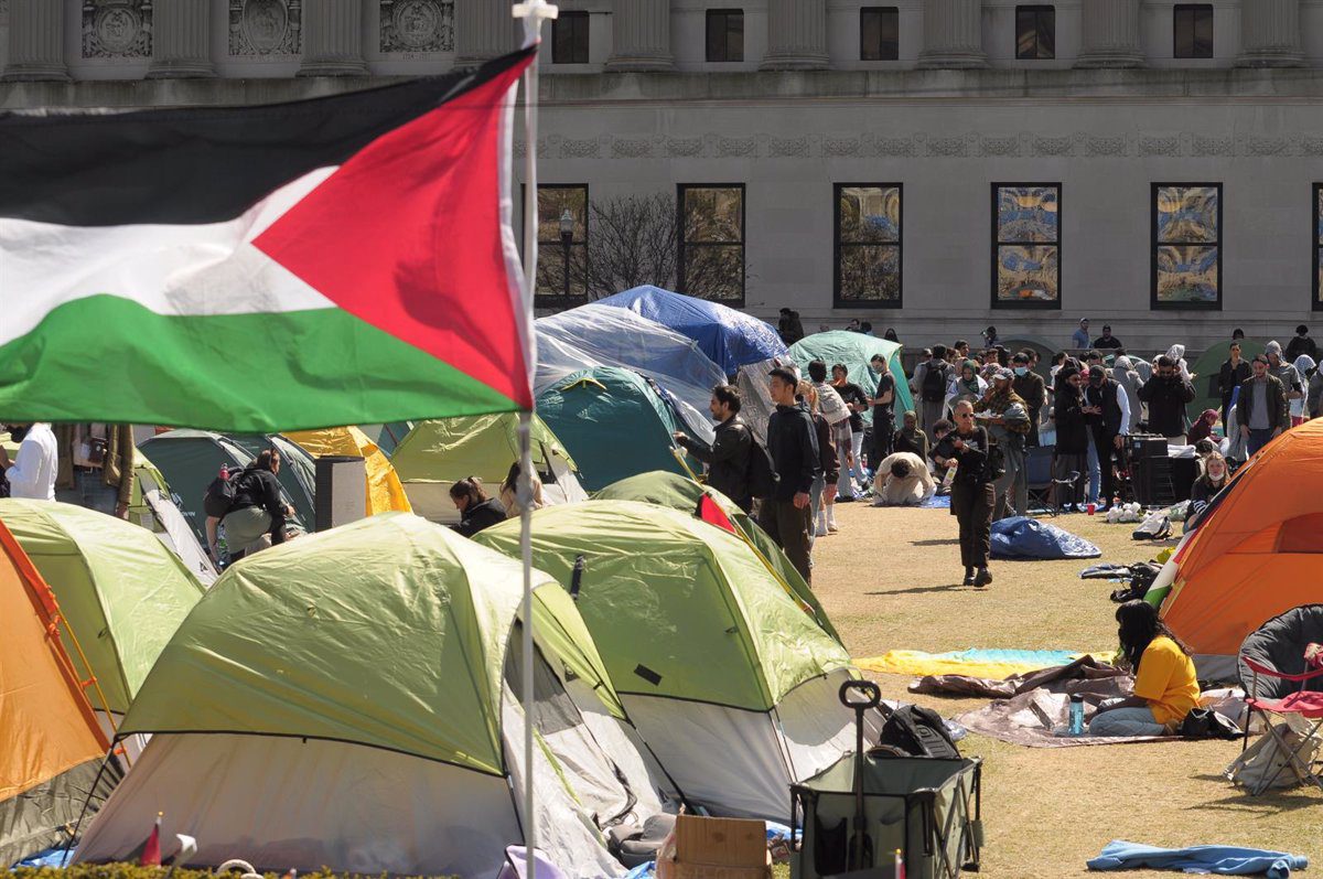 Trump Amenaza con Deportar a Estudiantes Extranjeros Universitarios que Participen en Protestas Pro-Palestinas