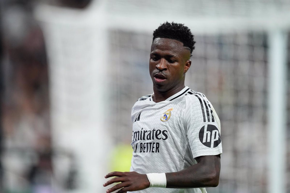 Vinícius testifica de forma telemática ante una jueza de Barcelona por insultos racistas en un FCB-Madrid.