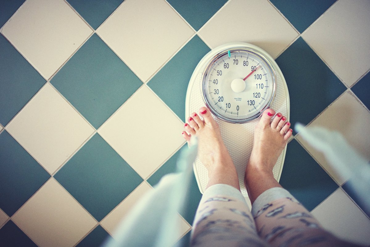 ¿Comes sano pero sigues aumentando de peso? Descubre la razón de la acumulación de grasa.