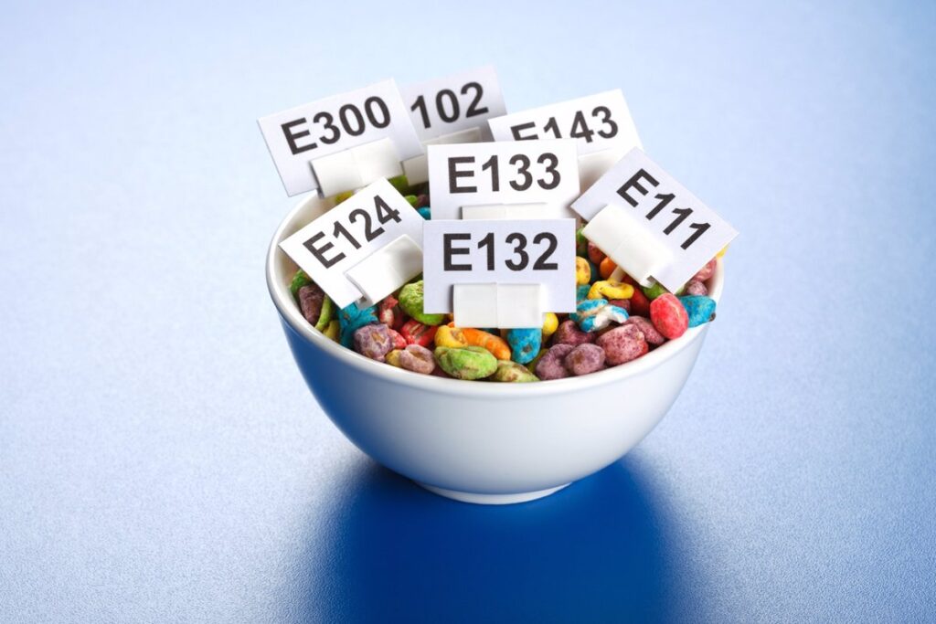 ¿Son los aditivos alimentarios realmente peligrosos? Miguel Herrero, investigador del CSIC, desmiente los mitos.
