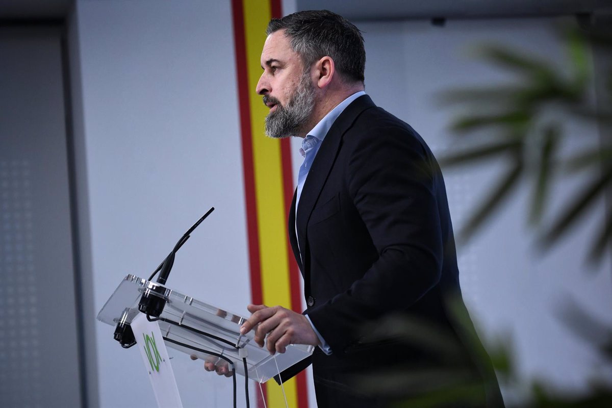 Abascal Denuncia a la UE por 'Facilitar' la Agresión de Rusia en Ucrania y Acusa a Sánchez de 'Financiar' las Bombas de Putin