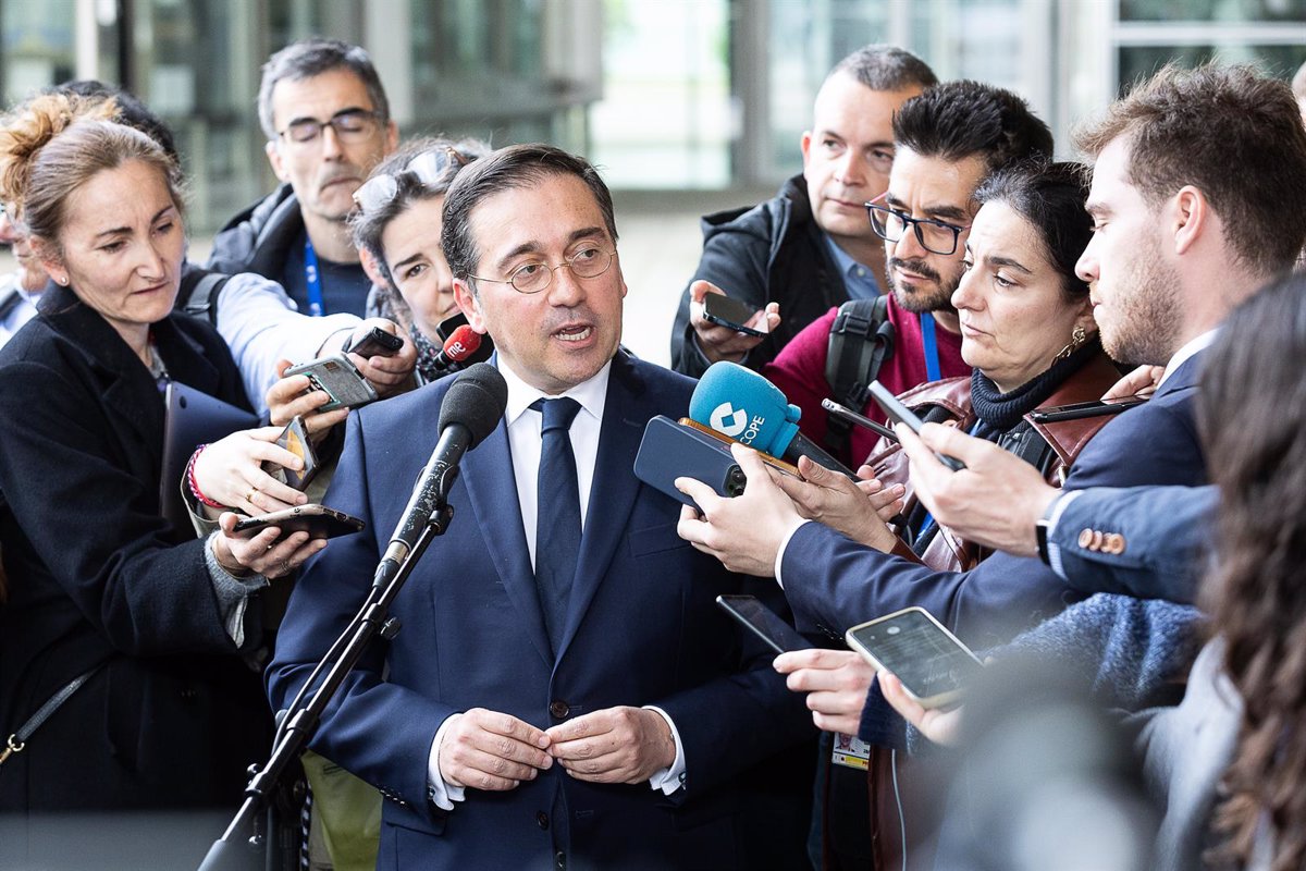 Albares solicita a la UE medidas adicionales contra Israel para salvaguardar la solución de dos Estados