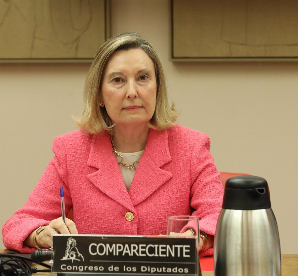 Defensa critica al fabricante del 8x8 pero no confirma sanciones por retrasos en entregas