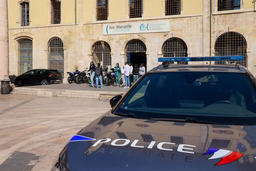 Detenidos dos sospechosos por ataque con cócteles molotov al Consulado de Rusia en Marsella, Francia