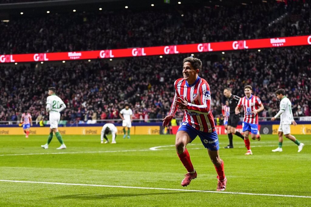 El Atleti avanza a semifinales de la Copa tras superar a un Getafe sin brillo.