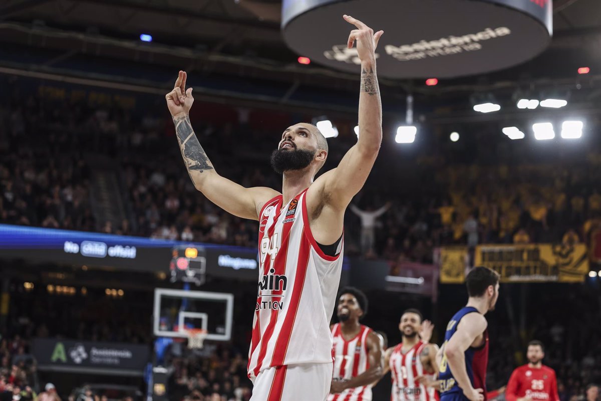 El Barça empata contra Olympiacos en el último instante.