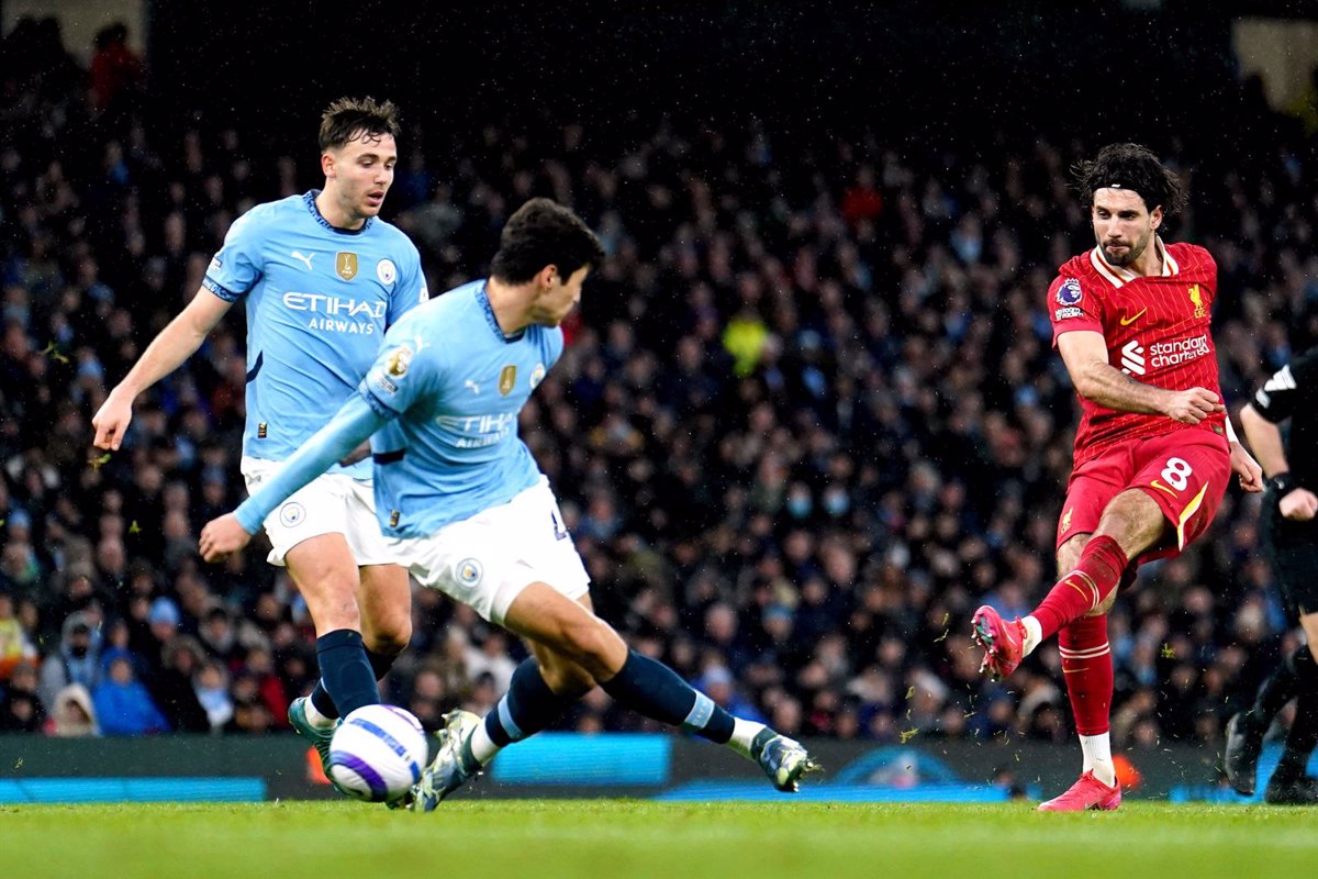El Liverpool asesta otro gran golpe en el Etihad Stadium por la Premier