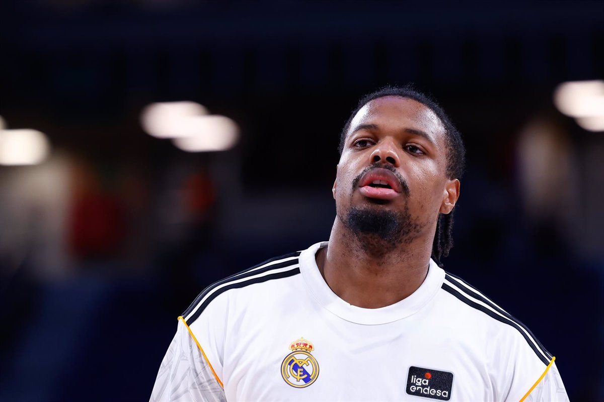 El Real Madrid anuncia la salida del base Dennis Smith Jr.