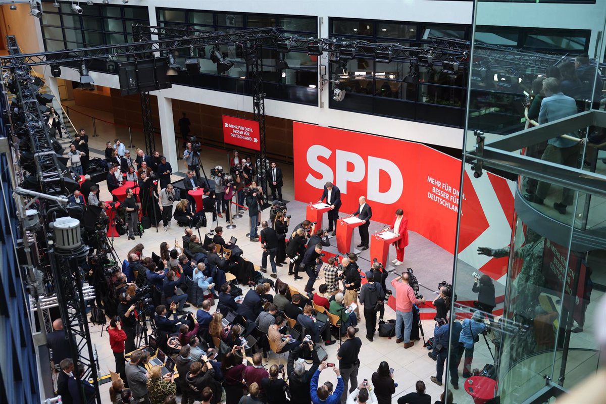 El SPD asigna a Merz la "responsabilidad" de llegar a un acuerdo para una gran coalición en Alemania