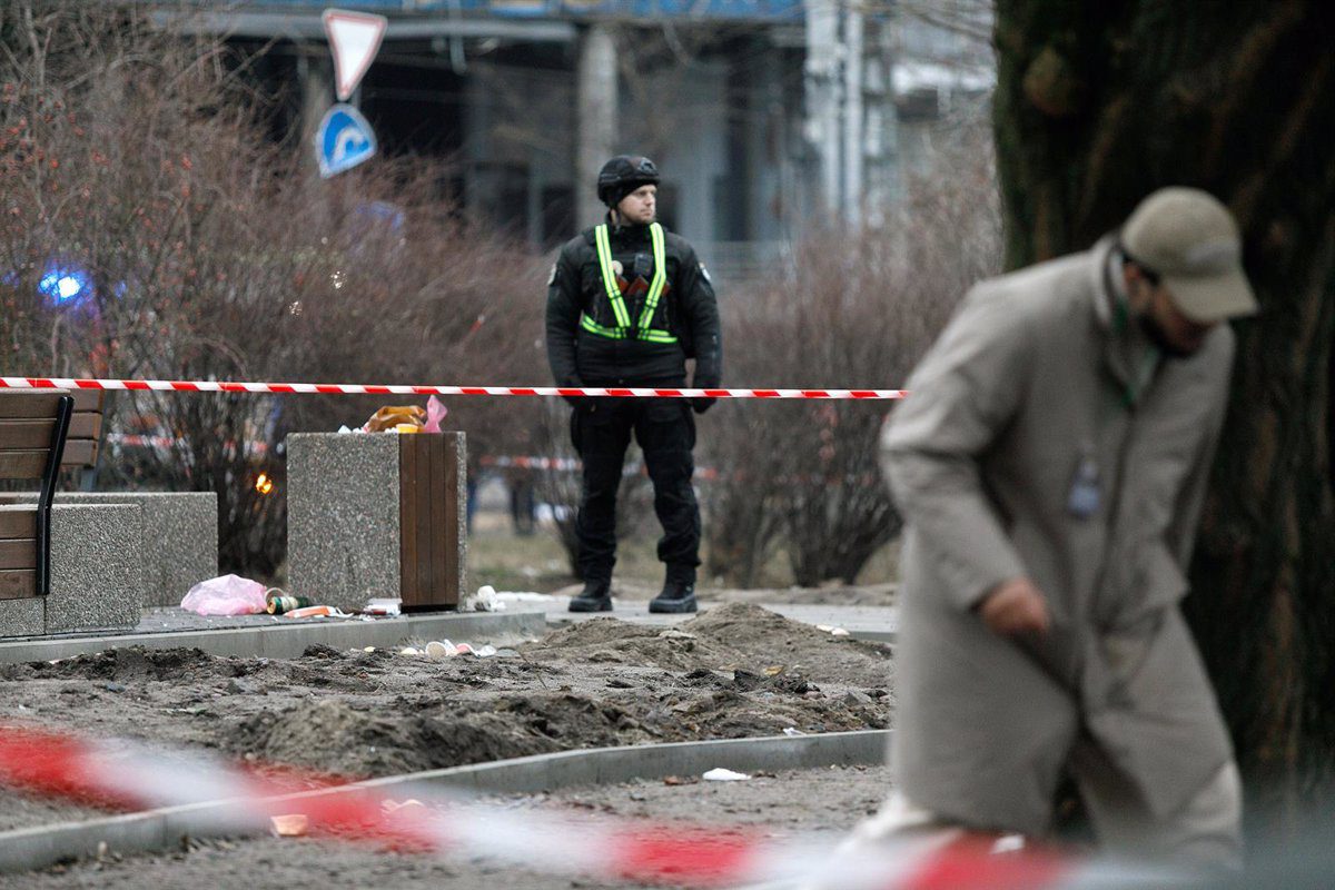 Explosión de Artefacto Desconocido en el Sur de Ucrania: Al Menos Dos Muertos y Ocho Heridos