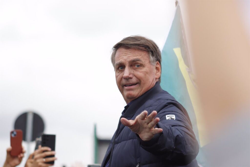 Fiscalía de Brasil acusa a Bolsonaro de intento de golpe de Estado tras la victoria de Lula en las elecciones de 2022