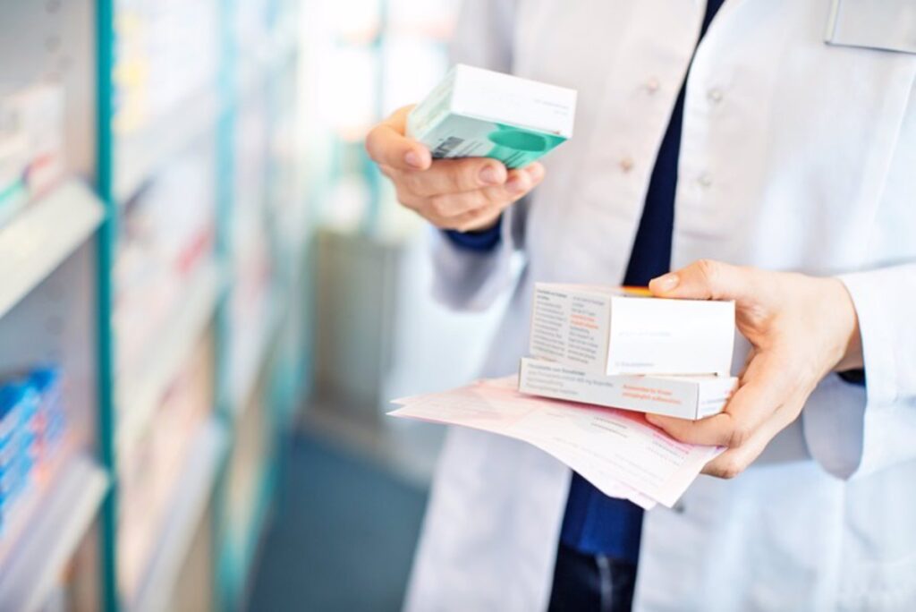La farmacia rural busca soluciones para asegurar su rentabilidad y facilitar el relevo generacional.