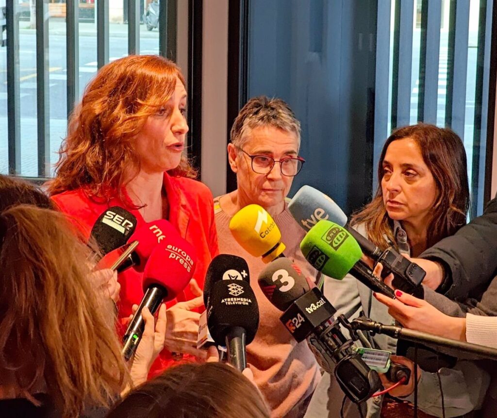 Mónica García considera la futura Agencia Estatal de Salud Pública como una "responsabilidad" hacia la sociedad.