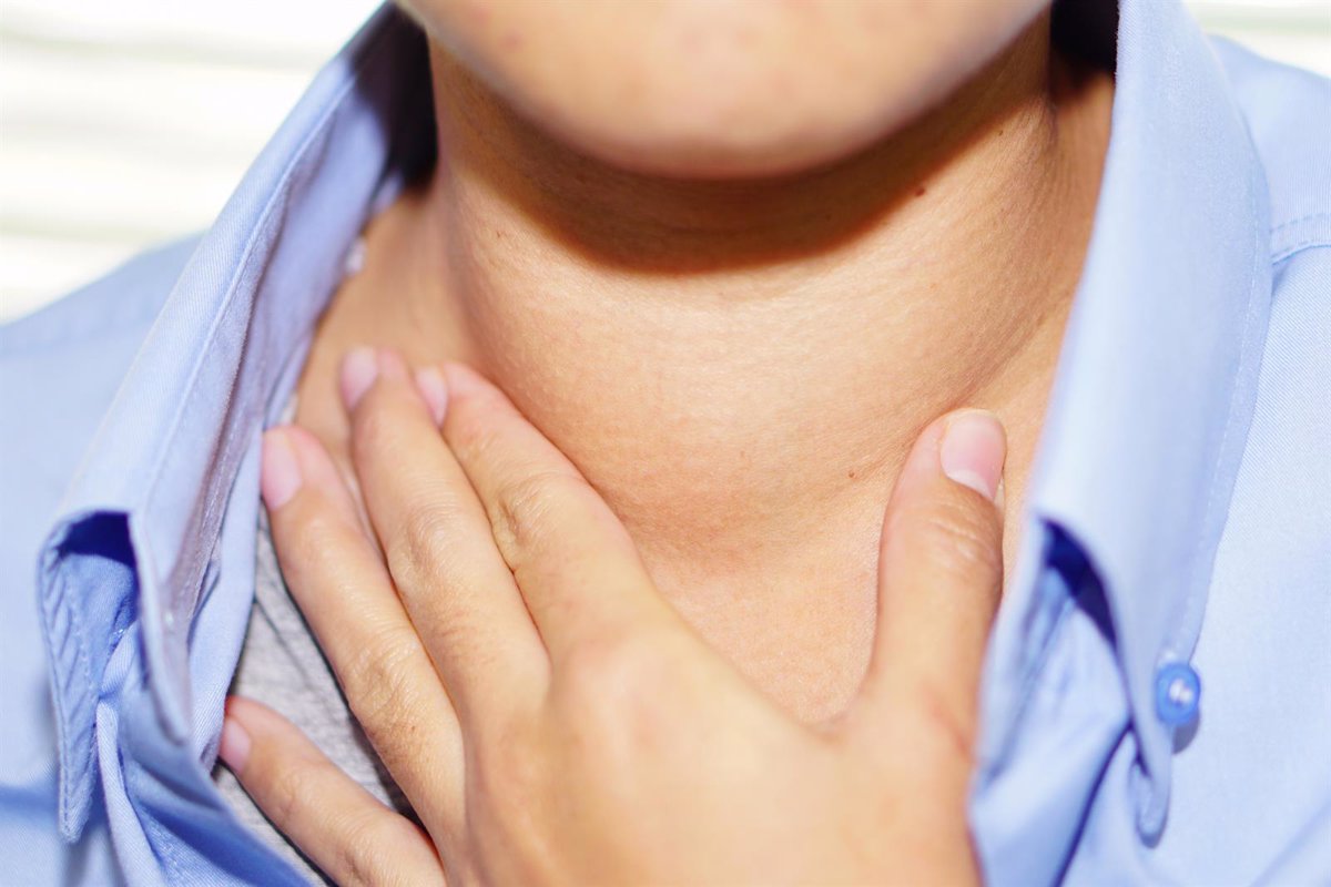 Qué hacer si encuentras un bulto en el cuello: consejos de un cirujano