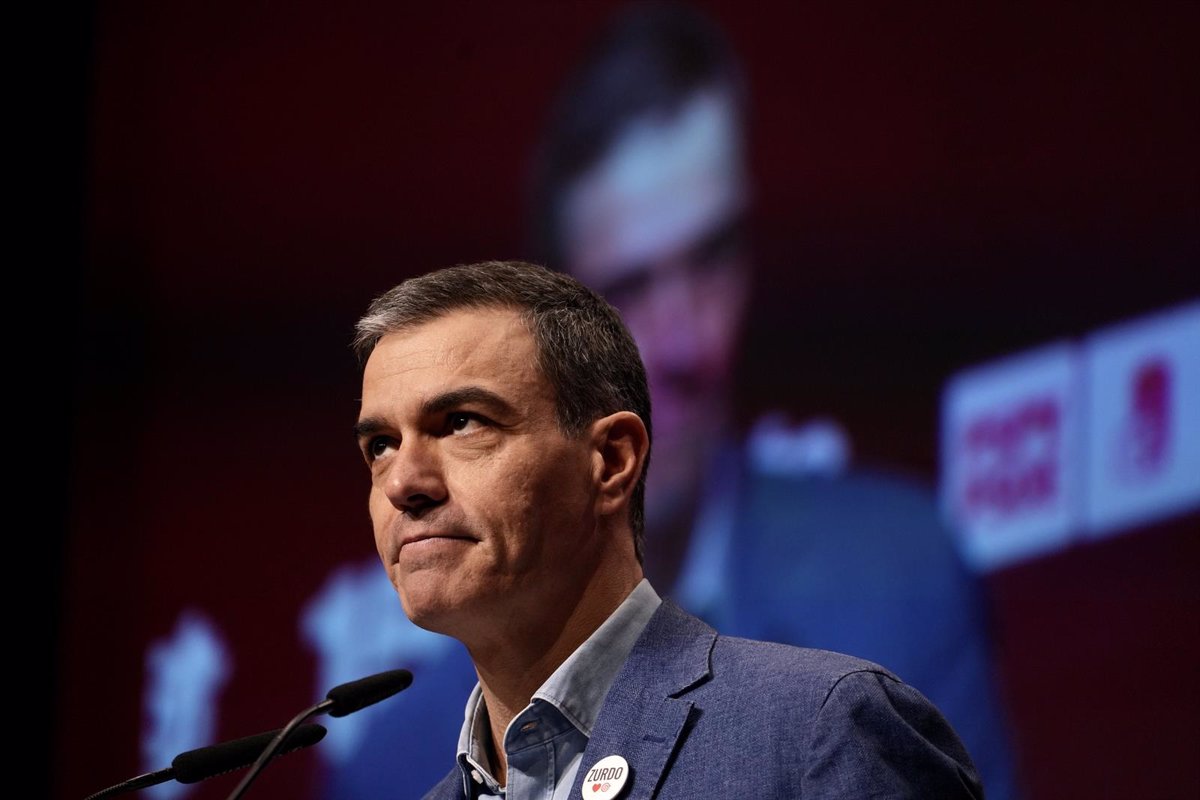 Sánchez Justifica la Dimisión de Ayuso con Fuertes Argumentos y Acusa a Feijóo de Cobardía