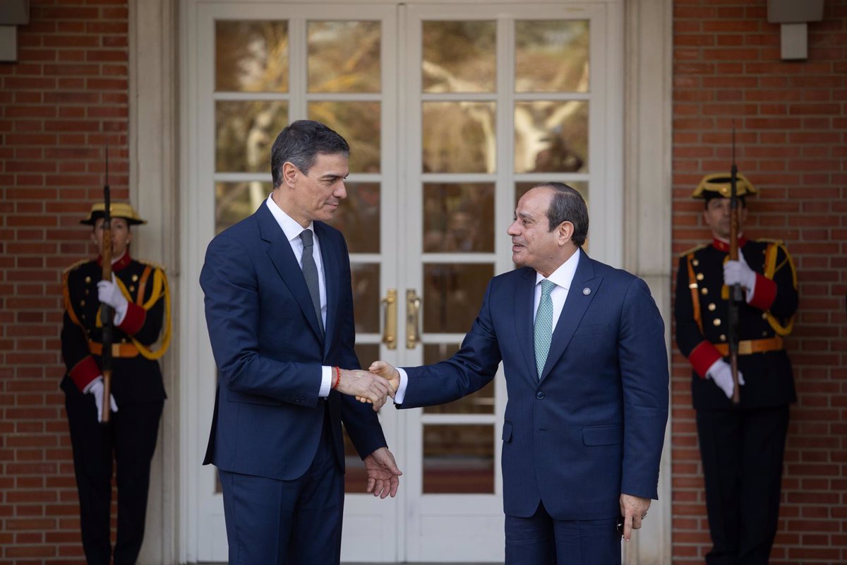 Sánchez reafirma ante el presidente egipcio que 'Gaza es de los palestinos' y rechaza el traslado de población de la Franja