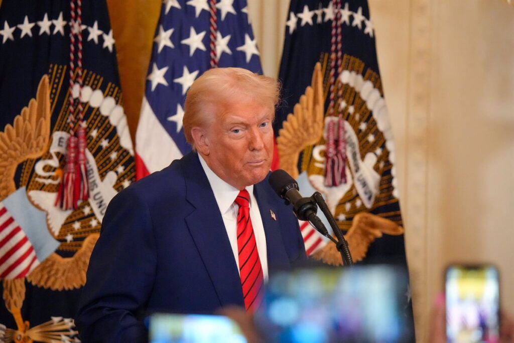 Trump Anuncia Progreso en el Acuerdo sobre Minerales con Ucrania: ¡Cierre Inminente!