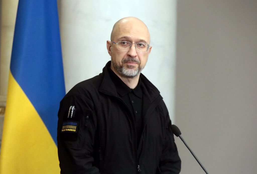 Ucrania Propondrá Impuesto sobre Energía y Materias Primas Rusas para Financiar la Reconstrucción Post-Guerra