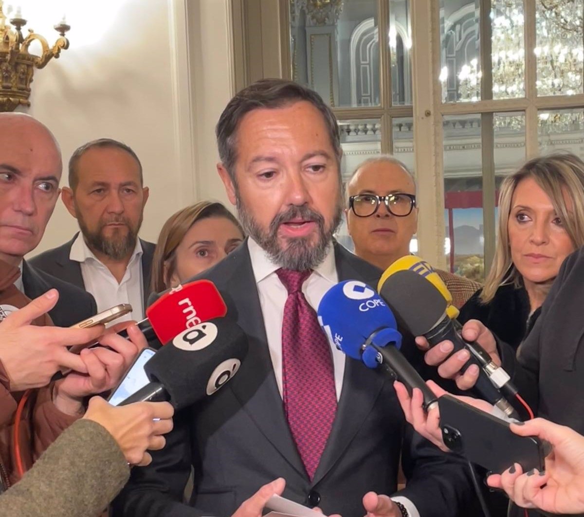 Vox Inicia Investigación sobre Vicealcalde de Valencia y Promete Actuar ante Irregularidades