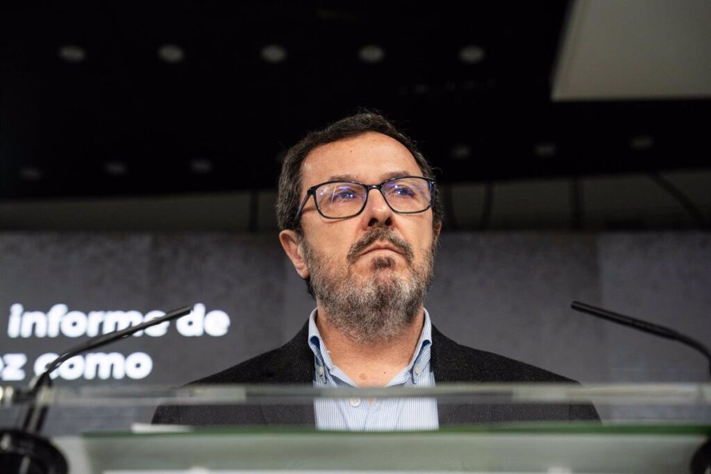 Vox advierte al PP que no cederá a chantajes ni presiones en las comunidades autónomas, mientras Abascal señala a la "quinta columna de Sol"