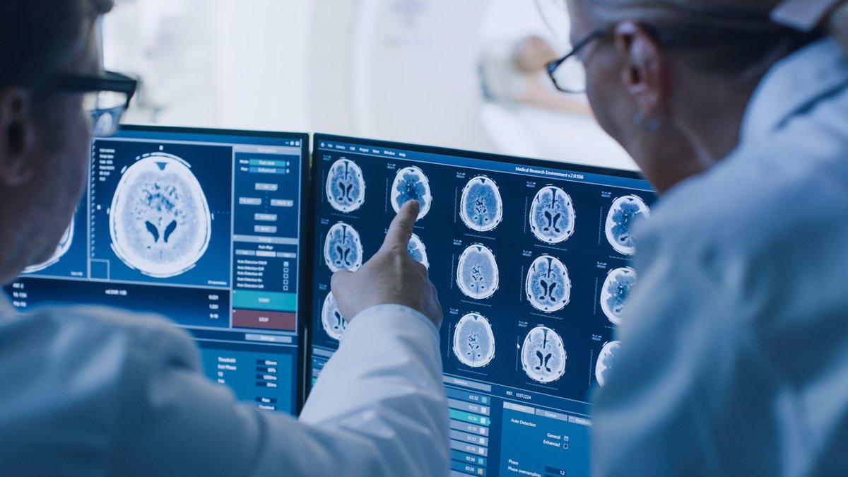 ¿Te has preguntado qué es un neurofisiólogo clínico? Conoce esta fascinante especialidad relacionada con la neurociencia.