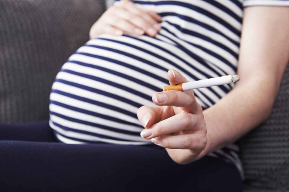 Aumento del riesgo de desprendimiento de placenta